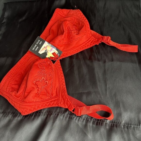 Red Bra 28C No Underwire Soft Comfortable Fit With Embroidered Floral Grapes - Picture 5 of 10